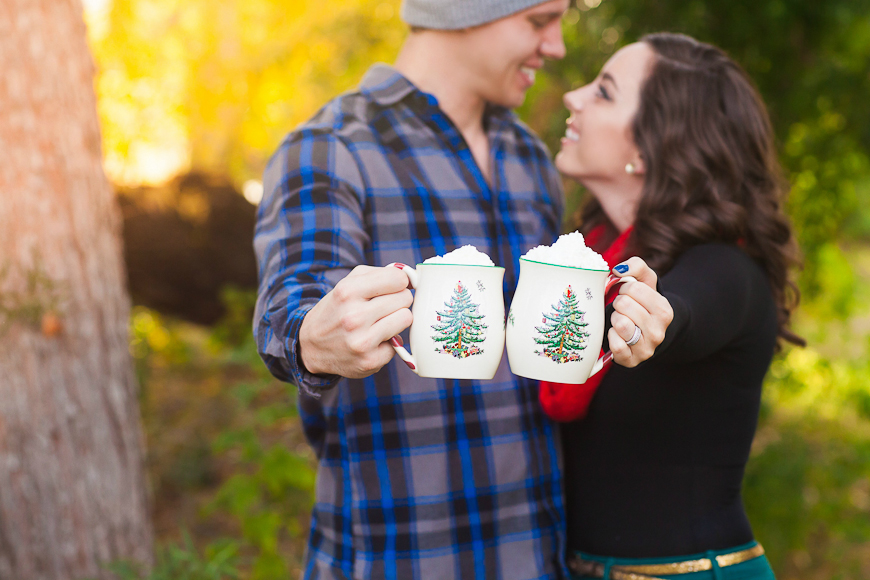 Leah Hope Photography | Christmas Couple Pictures
