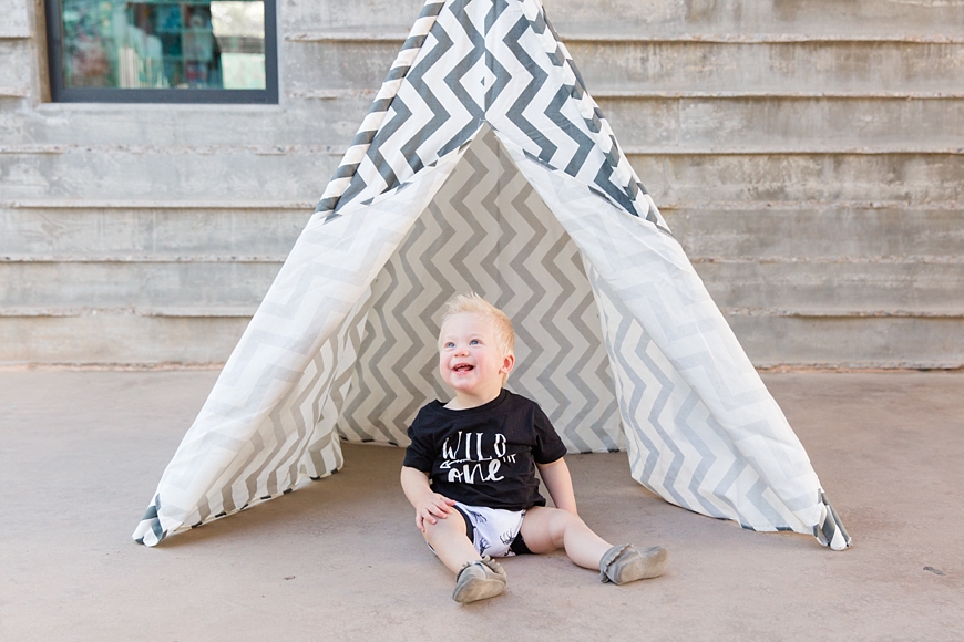 Leah Hope Photography | Scottsdale Teepee Themed One Year Old Pictures