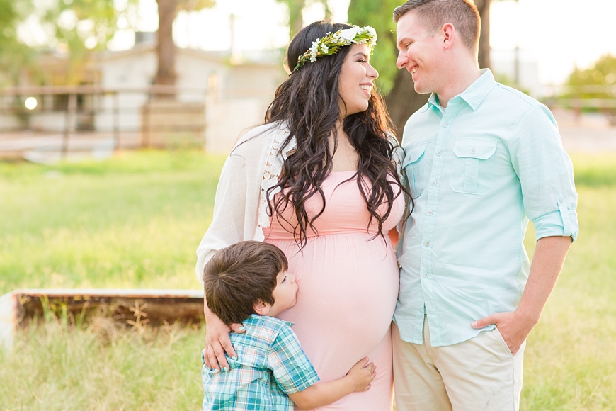 Leah Hope Photography | Outdoor Rural Country Mesa Floral Crown Spring Colors Family Maternity Pictures