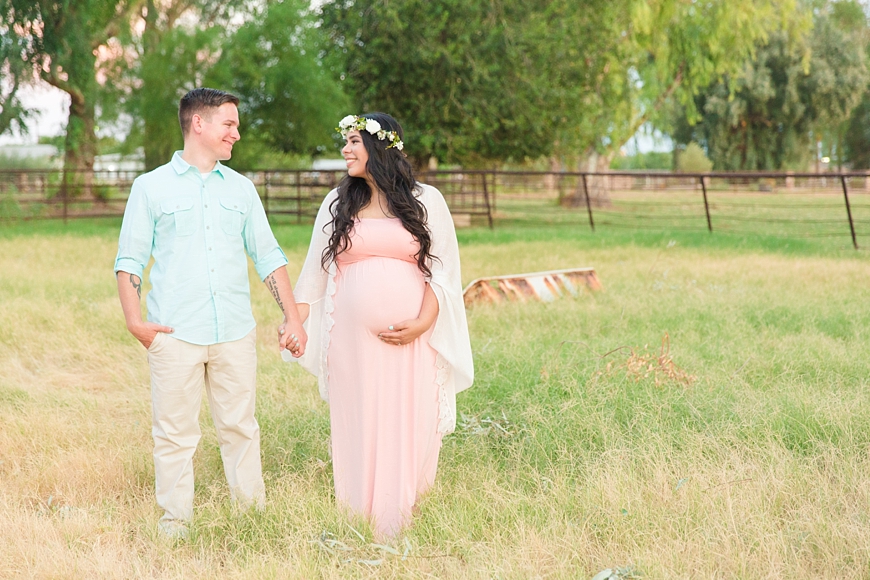 Leah Hope Photography | Outdoor Rural Country Mesa Floral Crown Spring Colors Family Maternity Pictures