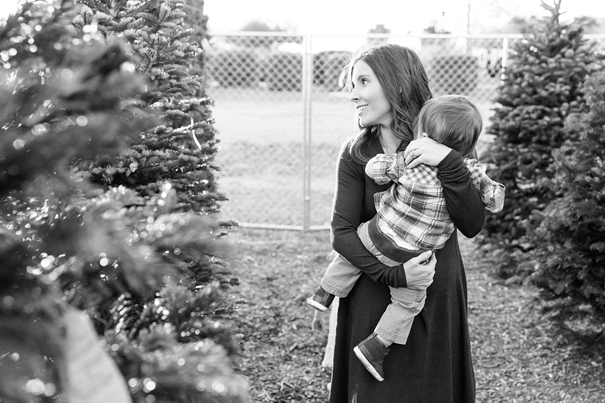 Leah Hope Photography | Christmas Tree Lot Phoenix Scottsdale Family Lifestyle Pictures