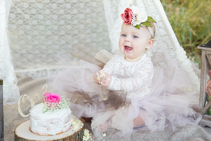 Leah Hope Photography | Outdoor Phoenix Gilbert Scottsdale Arizona Fall Family First Year Styled Whimsical Soft Floral Cake Smash Photos