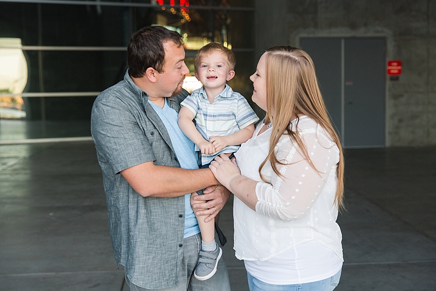 Leah Hope Photography | Tempe Arizona Tempe Center for the Arts Modern Architecture Family Pictures