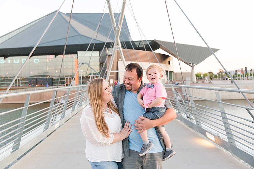 Leah Hope Photography | Tempe Arizona Tempe Center for the Arts Modern Architecture Family Pictures