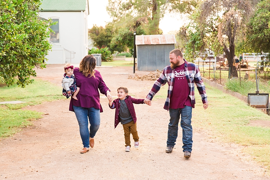 Leah Hope Photography | Manistee Ranch Glendale Arizona Family Pictures