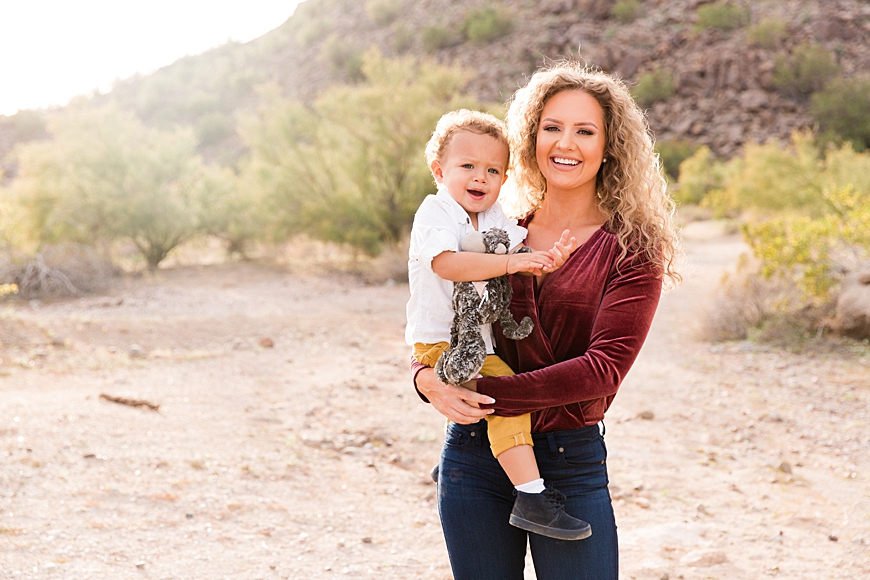 Leah Hope Photography | Phoenix Scottsdale Arizona Desert Mountain Cactus Family Head Shot Pictures
