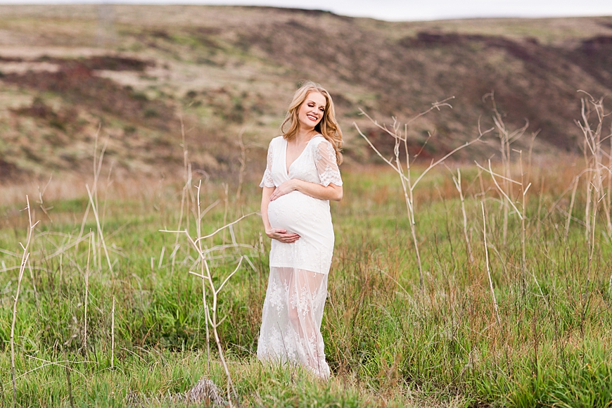 Leah Hope Photography | Scottsdale Phoenix Sunset Point Arizona Gold Badgley Mischka Gown Maternity Bump Pregnancy Pictures