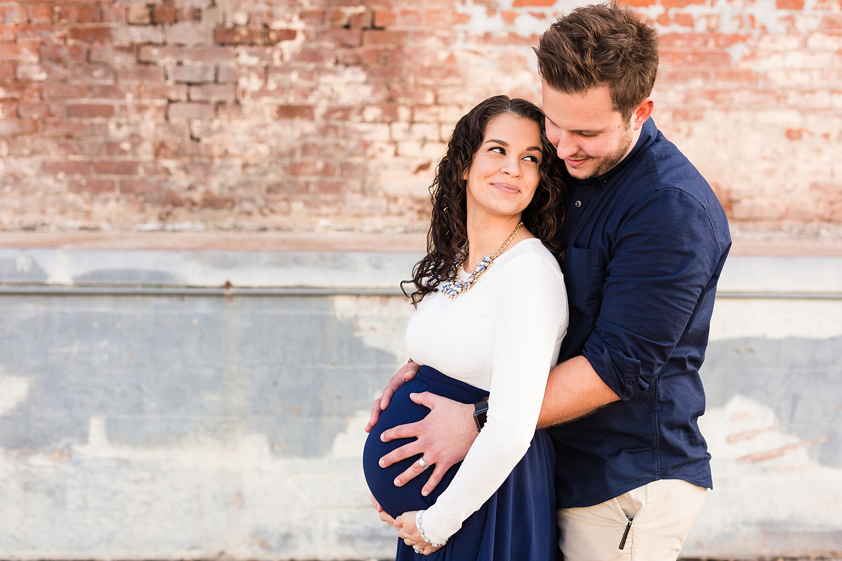 Leah Hope Photography | Downtown Phoenix Arizona Urban Warehouse Maternity Family Pictures