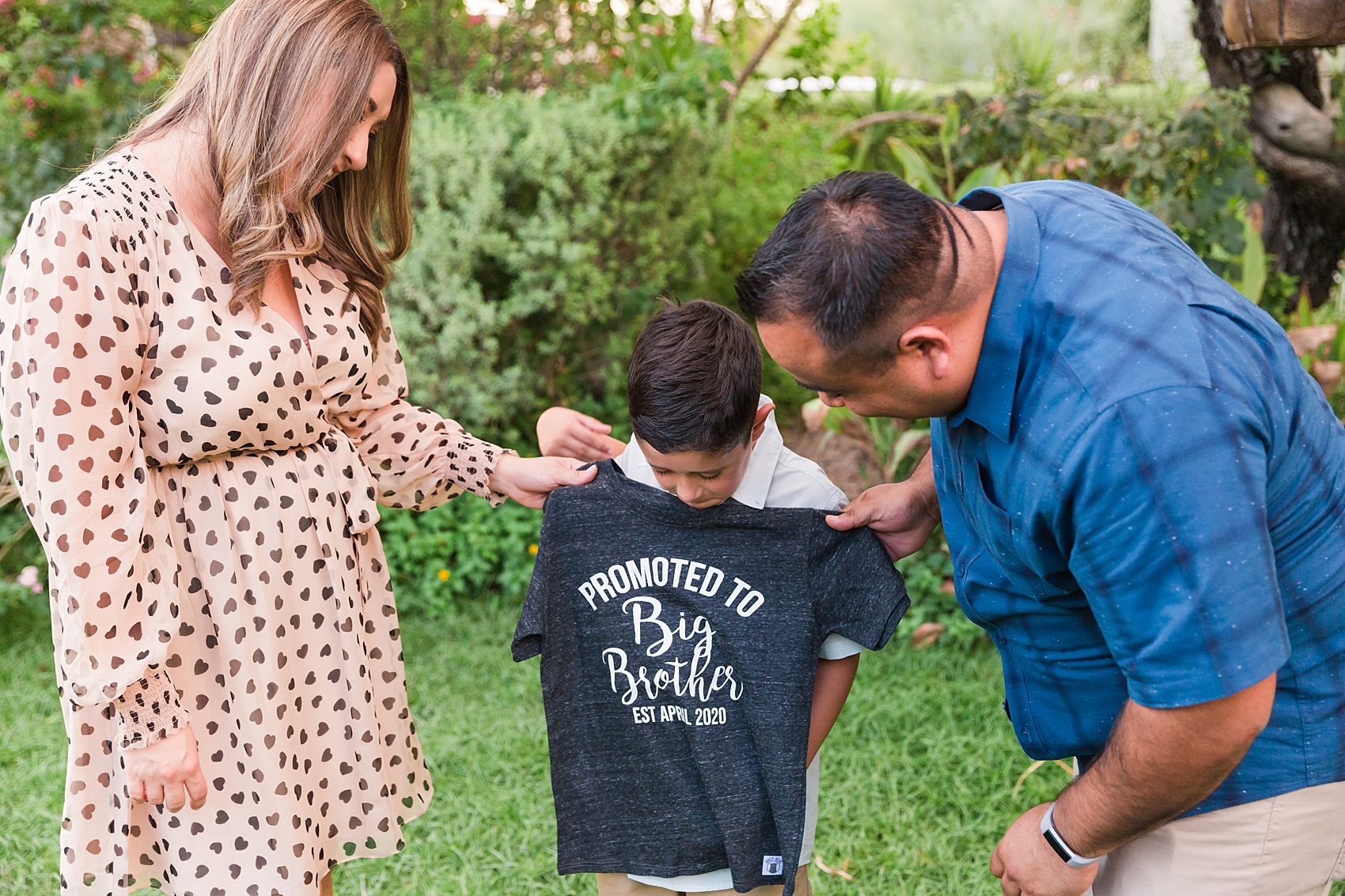Leah Hope Photography | Phoenix Arizona Old Town Scottsdale Family Pregnancy Announcement Pictures 