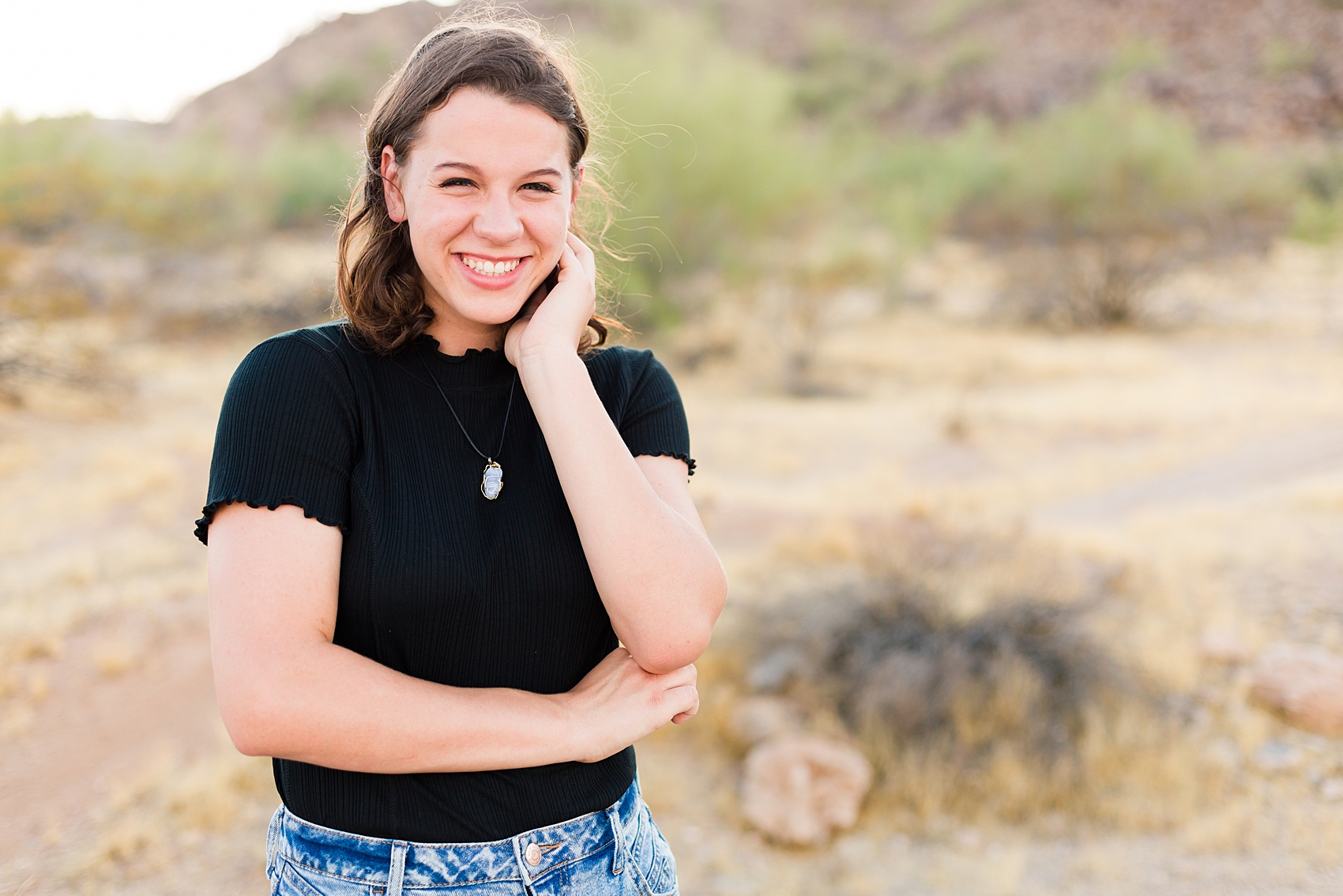 Leah Hope Photography | Phoenix Scottsdale Arizona | Desert Landscape Scenery | What to Wear | Senior Girl Poses | High School Senior | Graduation