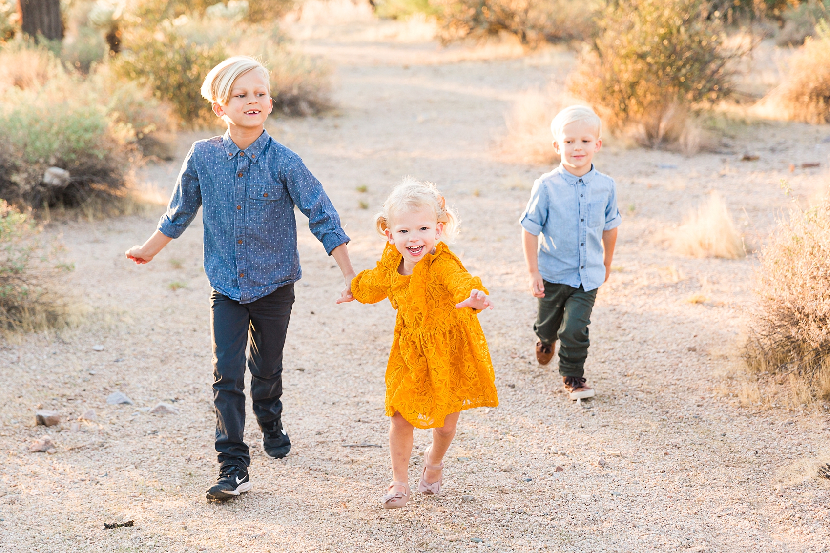 Leah Hope Photography | Scottsdale Phoenix Arizona | Desert Landscape Cactus Scenery | Family Pictures | What to Wear | Family Poses | Lifestyle