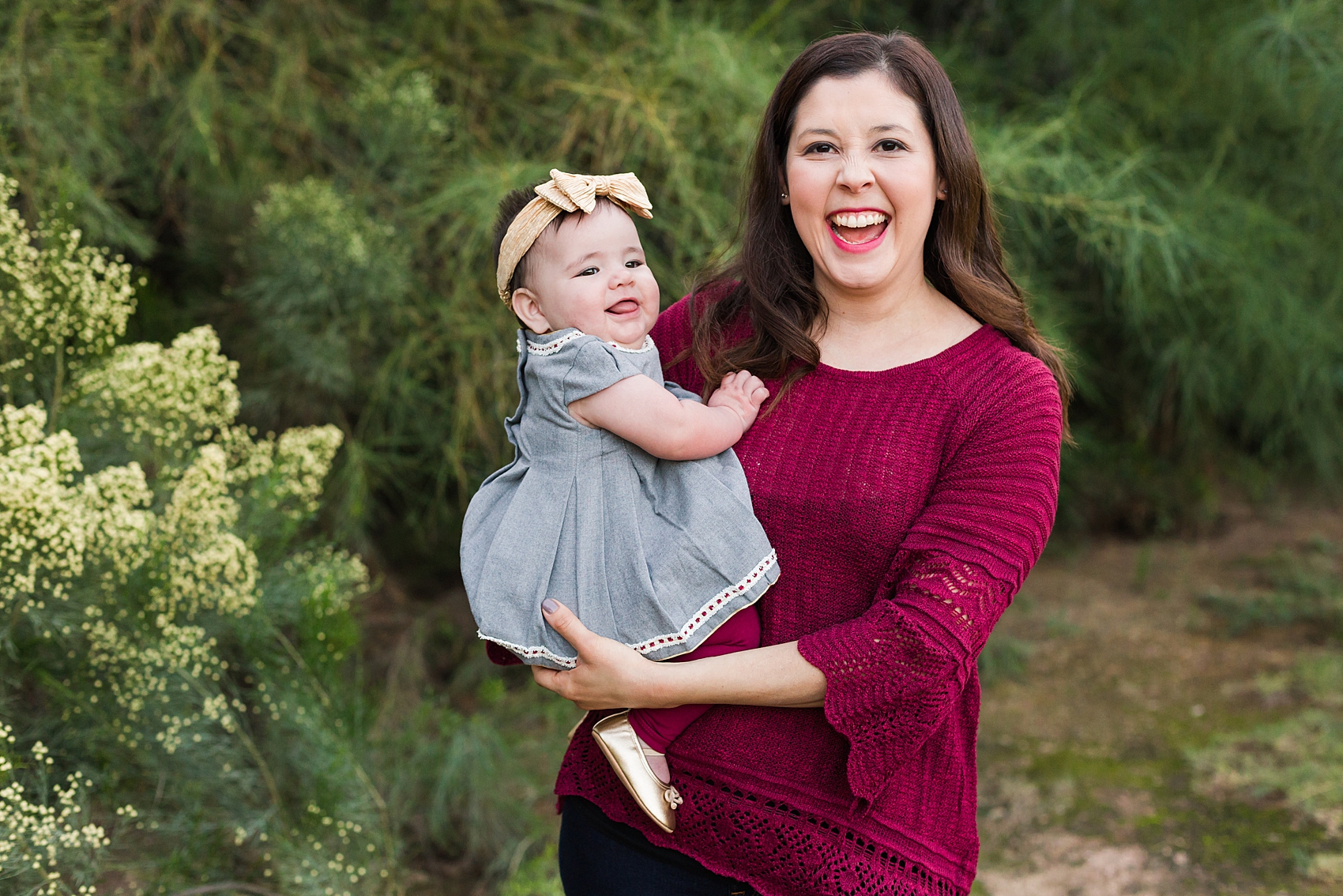 Leah Hope Photography | Scottsdale Phoenix Arizona | Nature Greenery | Family Pictures | Family Poses | Baby Girl | Fall