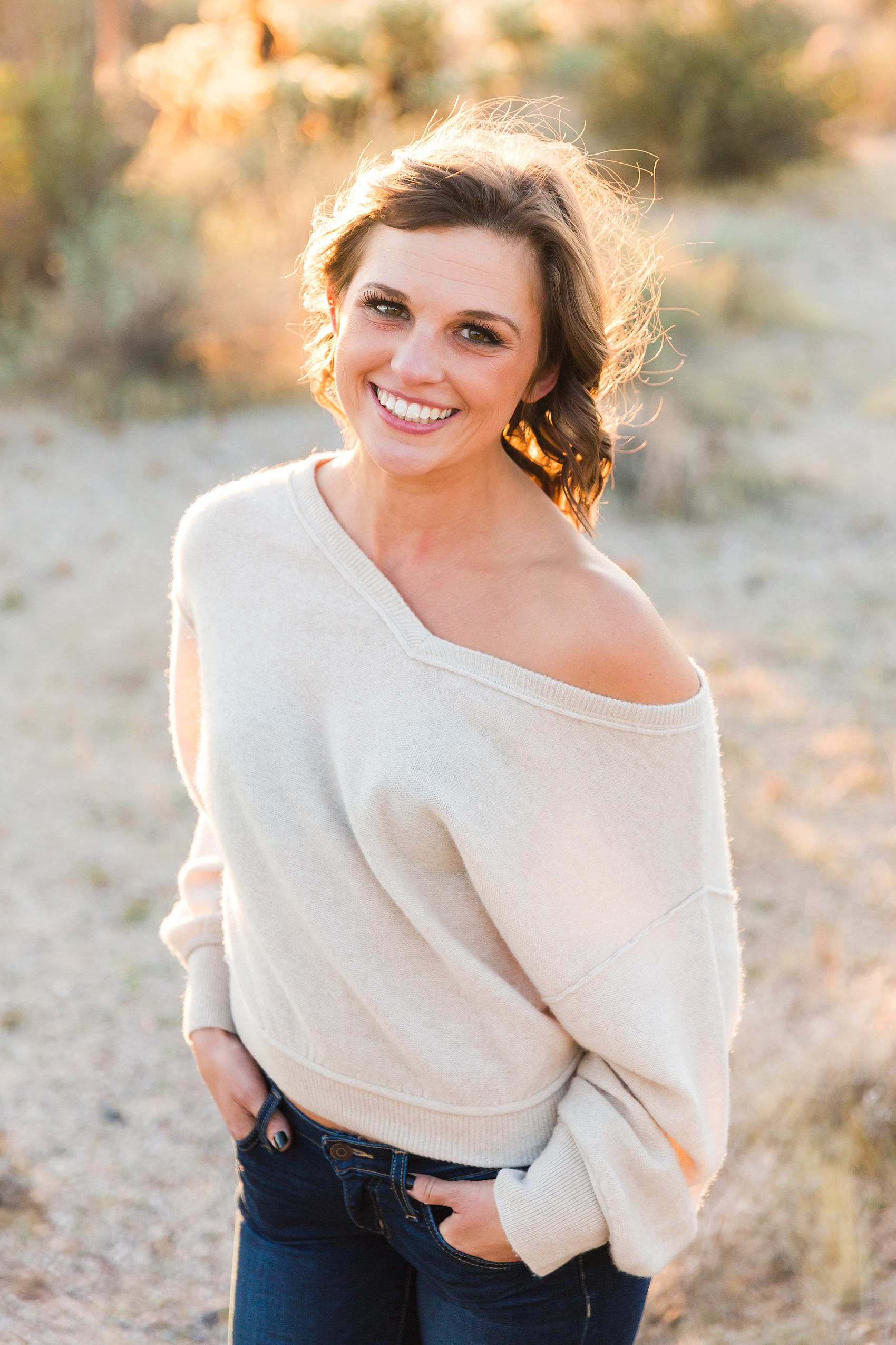 Leah Hope Photography | Scottsdale Phoenix Arizona | Desert Landscape Cactus Scenery | McDowell Mountains | Extended Family Pictures | Family Photos | What to Wear | Family Poses