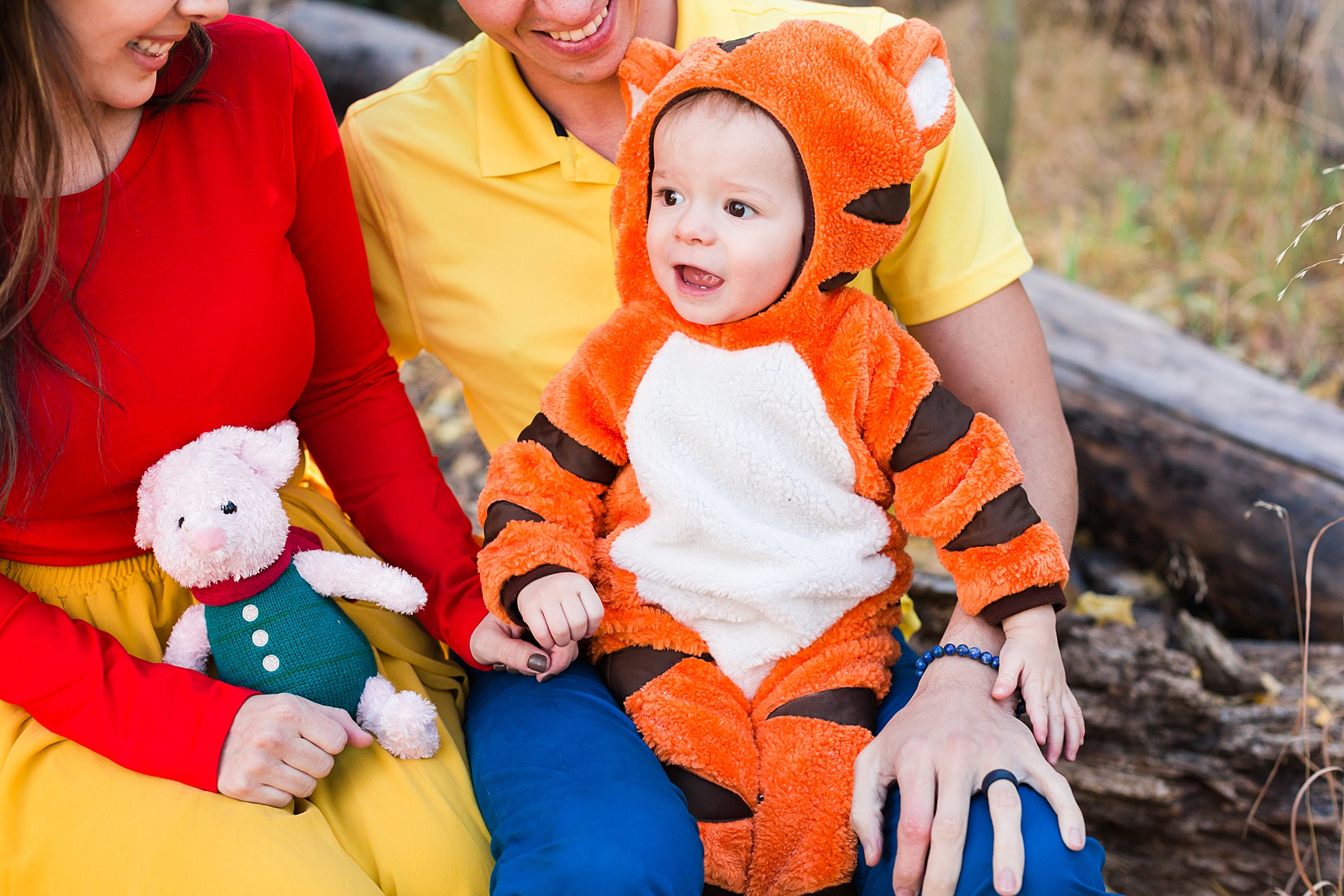 Leah Hope Photography | Flagstaff Arizona | Woods Forest Fall Family Pictures | Disney Bounding | Winnie The Pooh | Christopher Robin | Tigger | Adorable Disney Bounding Family | What to Wear | Family Poses