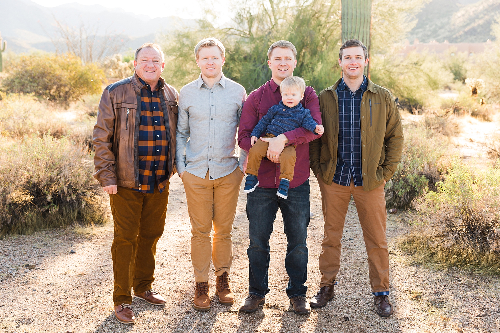 Leah Hope Photography | Scottsdale Phoenix Arizona | Desert Landscape Cactus Mountains Scenery | Sunrise Golden Sunlight | Extended Family Photos | Family Pictures | What to Wear | Family Poses | Coordinating Outfits