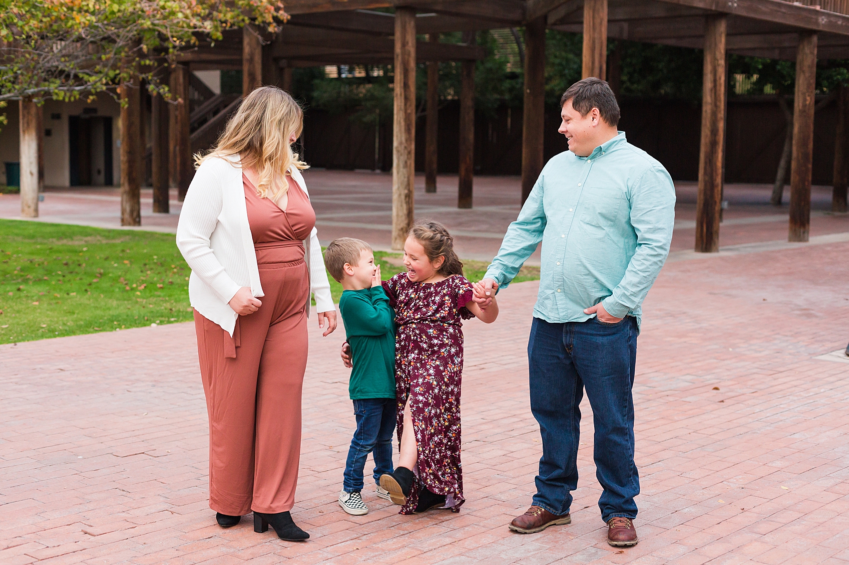 Leah Hope Photography | Scottsdale Phoenix Arizona | Downtown Phoenix Heritage Square | Family Pictures | What to Wear | Family Photos Poses