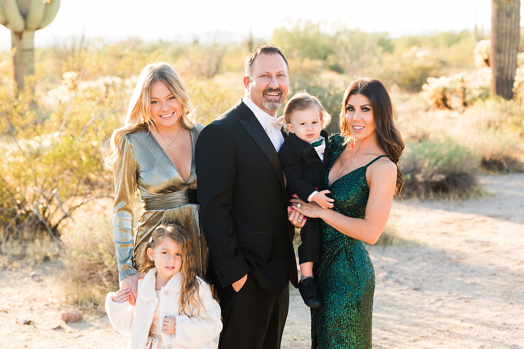 Leah Hope Photography | Scottsdale Phoenix Arizona | Desert Landscape Cactus Saguaro Scenery | Family Pictures | Elegant Glam Upscale Classy Family Photos | What to Wear | Family Poses