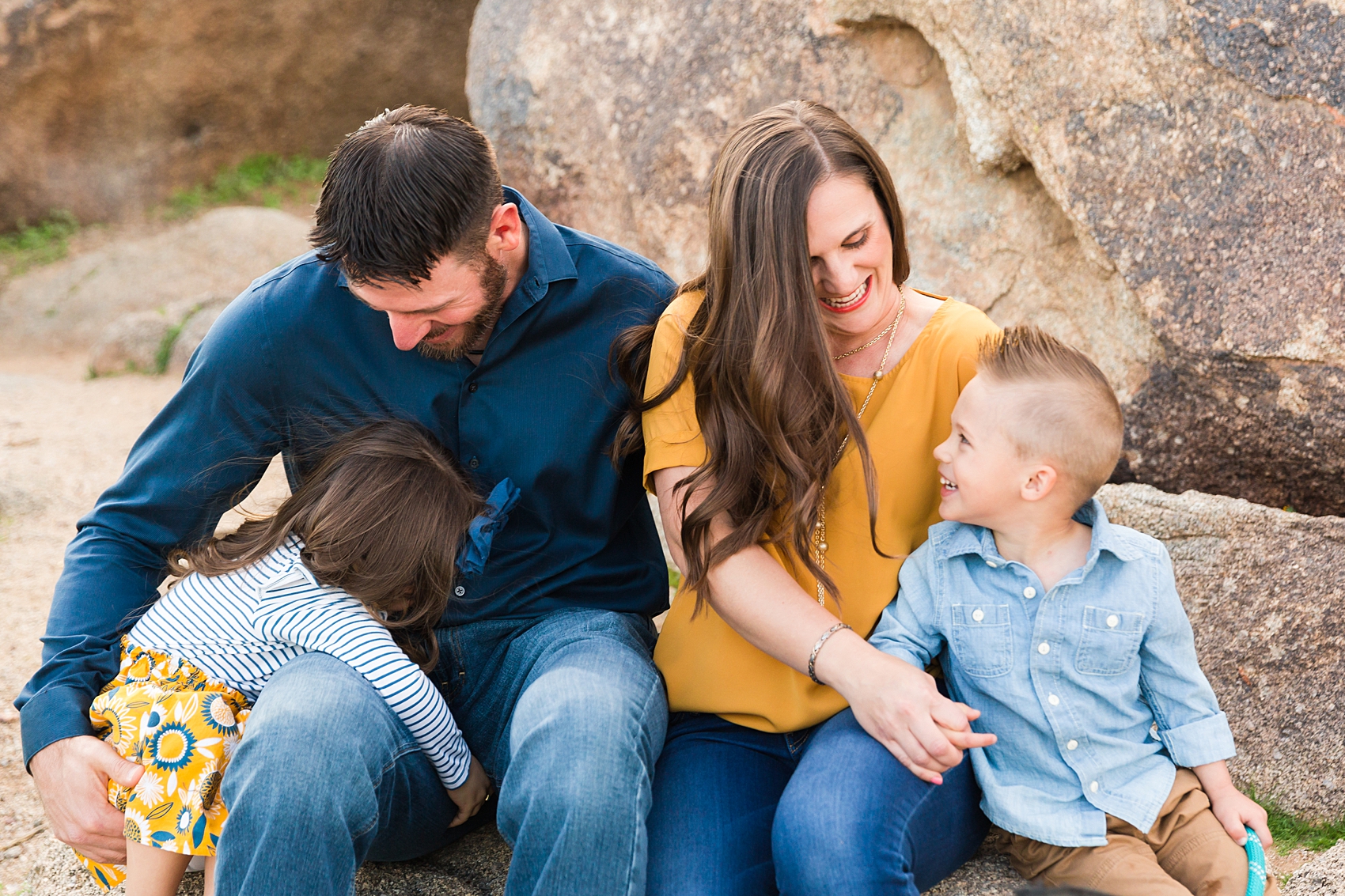 Leah Hope Photography | Scottsdale Phoenix Arizona Photographer | Desert Landscape Boulders | Family Pictures | Family Lifestyle Dog Photos | What to Wear | Family Poses