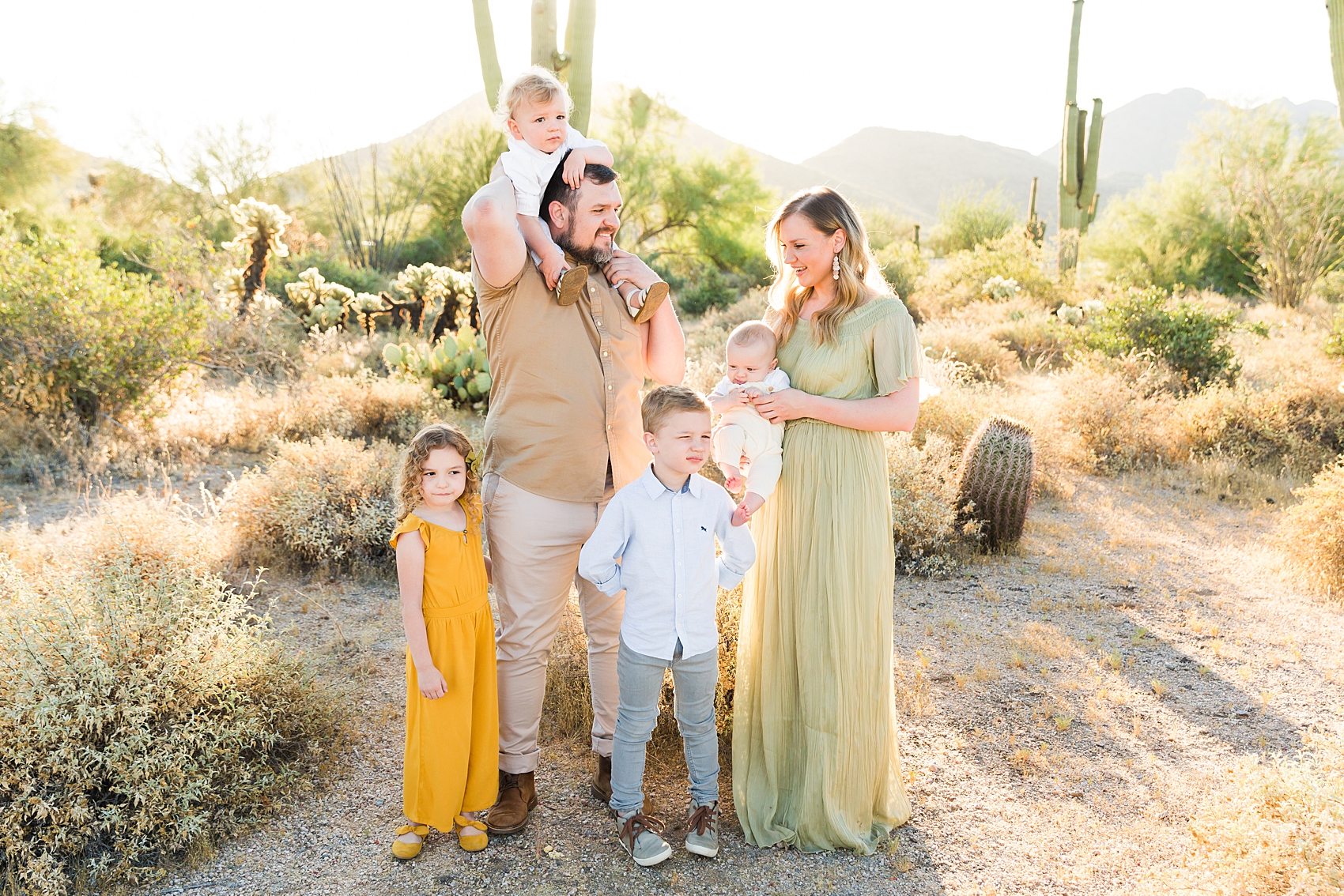 Leah Hope Photography | Scottsdale Phoenix Arizona | Desert Landscape Cactus Mountains Scenery | Sunrise Natural Light | What to Wear | How to Pose | Family Poses | Styling Fashion for Pictures | Family Photos 