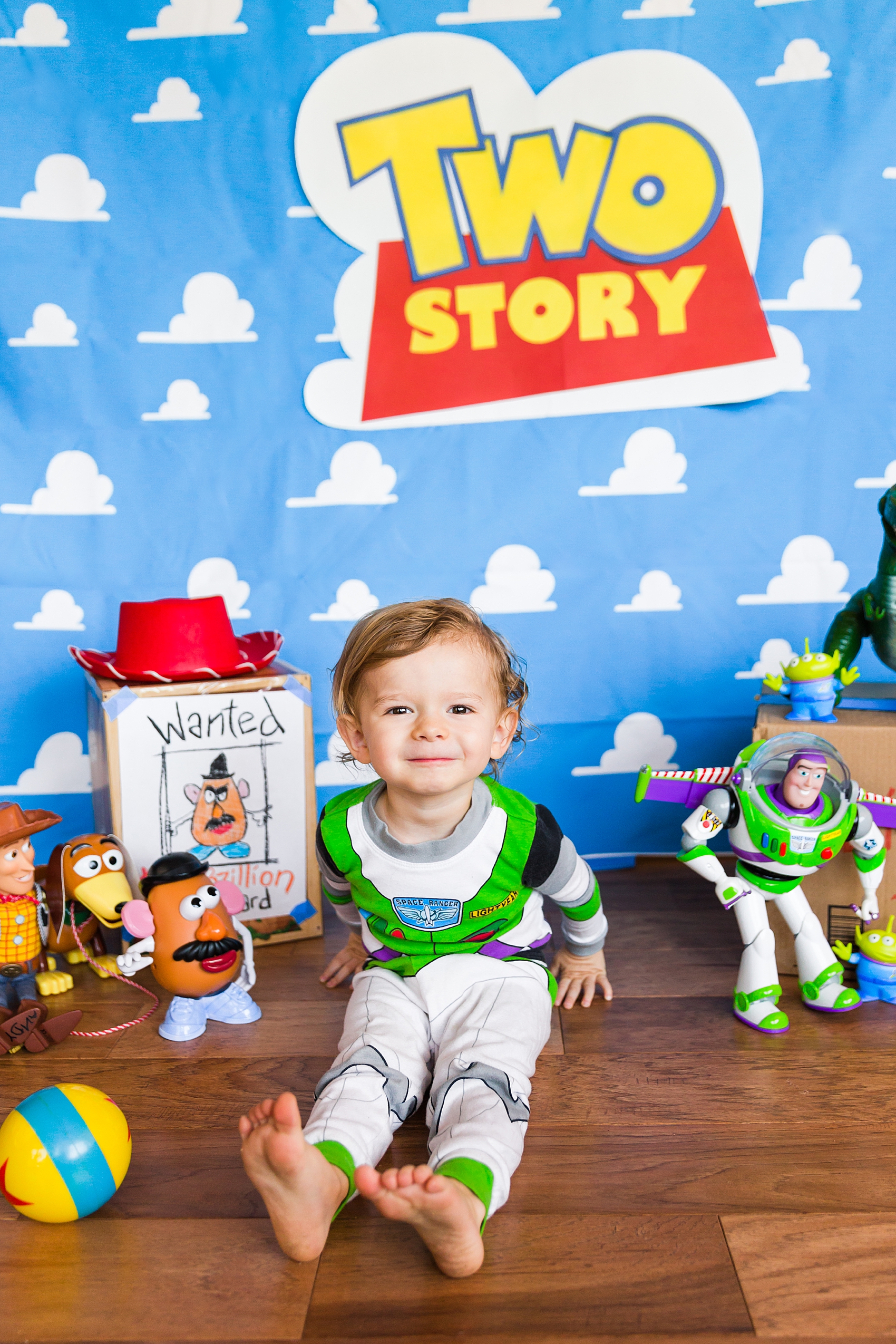 Leah Hope Photography | Scottsdale Phoenix Arizona | Indoor Studio Photography | 2nd Birthday Child Portraits | Two Story | Disney Birthday Theme | Toy Story Buzz Lightyear Woody | Disney Babies | Toddler Photos