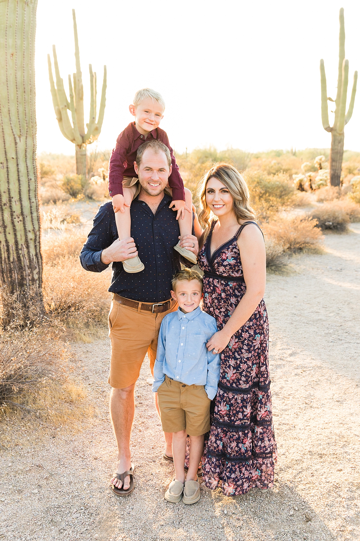 Leah Hope Photography | Scottsdale Arizona Family Photographer | Phoenix Arizona Family Pictures | Desert Landscape Cactus Mountains Scenery | Sunset Natural Light | How to Pose | Family Poses | Family Photos | Family Posing Ideas | Golden Hour Sunlight