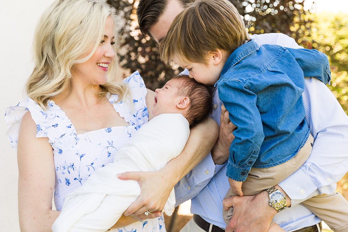 Leah Hope Photography | Scottsdale Arizona Newborn Photographer | Phoenix Arizona Newborn Lifestyle Pictures | At Home Lifestyle Session | Indoor Natural Light Photography | What to Wear | Family and Newborn Poses and Posing Ideas | Coordinating Outfits | Newborn Photo Shoot Outfit Styling Inspiration | Baby Pictures